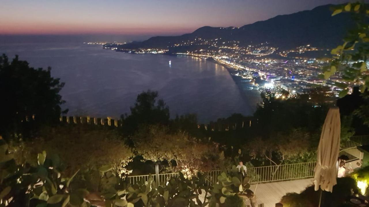 Empire Residence Alanya/Mahmutlar 50m от моря Экстерьер фото